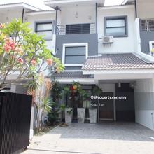 Tastefully Renovated good condition facing north