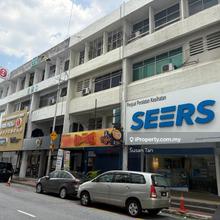 First floor office space near to Public Bank for rent