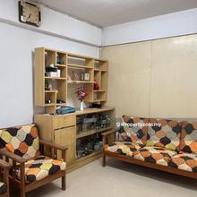 Bukit gedung un-furnished free parking 