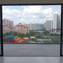 Large balcony unit