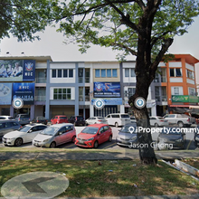 20 X 85 3 storey shop lot at Bandar Botanic for sale