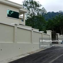 New 3 storey Bungalow House, Genting Permai, Pahang