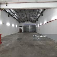 1.5 Storey Link Factory For Rent
