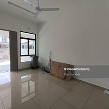 Rumah Teres Setingkat 24-Jam Security @ Bandar Botani Parkland / Jasin