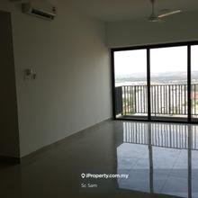 Partially furnished 4 bedrooms with baclony and non-bumi unit