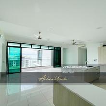 The Light Collection 3, 2174sqft Sea and Aquarium View, Private Lift