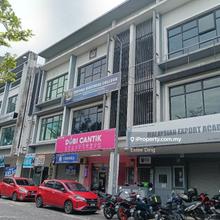 Shop for sale at bukit puchong