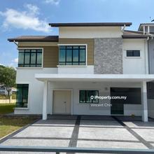 Semi-D house for Sale