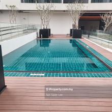 Located right next to Ara Damansara LRT with private link bridge