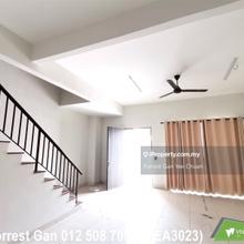 Terrace house for Sale