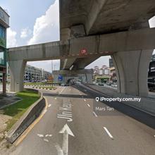 Facing Main Road / Freehold / Limited ( 3 Storey Endlot Shop) Kepong 