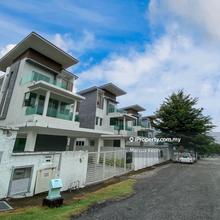 3 Storey Semi , Laville cheras selatan , c180 , Aeon Cheras ,Freehold