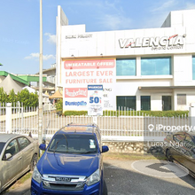 Main road ldp 2sty Commercial Building / High Exposure /  Showroom