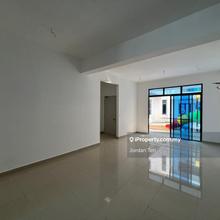 Low Density Condo @ the strategic area in Damansara. Grab it