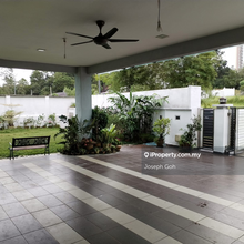 Nilai Spring Villal,Semi-Detached Corner unit, Welcome buyer to view.