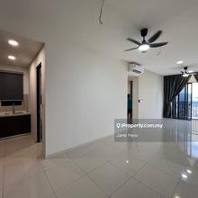 Sunway Artessa, 4 Rooms,Partly Furnished,Buit In Wardrobe,near LRT,new