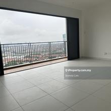 Brand new serviced apartment in the heart of Bukit Jalil !