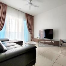 Queen Waterfront - Unit With Fully Furnished And Renovated For Rent