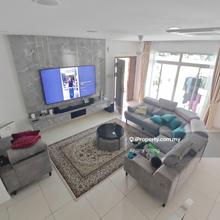 Freehold double storey superlink renovated and extended horizon hill