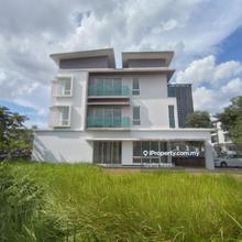 Terrace house for Sale