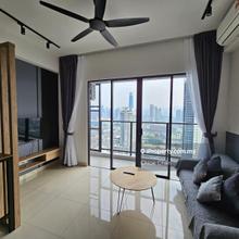 Trion KL 797sft 2r2b KLCC View Fully Furnished Near MRT Unit For Sale