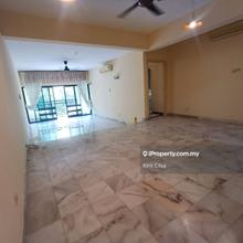 Short walk to MRT and Chong Hwa Chinese School, easy access to KL