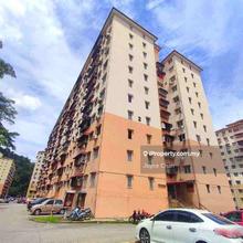 Desa Satu Apartment - 6 min away from Sri Damansara Timur MRT Station