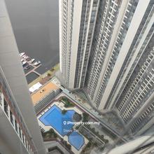 JB Town. Walking Distance Ciq. Seaview. High Floor