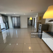 Woodsbury Suite Penthouse For Rent