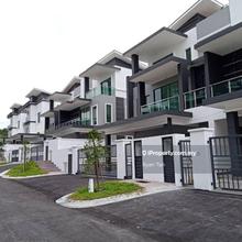 Semi-D house for Sale