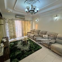 Well maintain renovated fully furnish high floor 4 rooms, beside LRT
