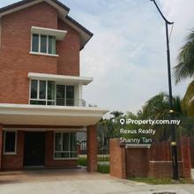 Semi-D house for Sale