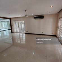 3 Storey End Lot House With Extra Land @ Cheras For Sale !!