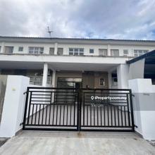 Kluang Taman Mengkibol (Renavated House for Rent)