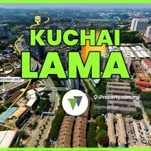 Perfect for Mixed-Use Development - Strong Population Catchment !