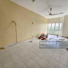 Merak Apartment For Rent BK 3 Bandar Kinrara Refurbish Repainted Unit