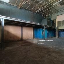 Bared unit fully covered semi-D Factory for rent