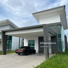 Big Car Porch, Big Land Single Storey Bungalow