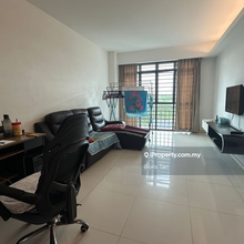 Full loan Pulai view apartment good condition renovated near ciq
