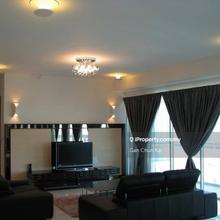 Gurney Paragon @ Georgetown Gurney fully furnished seaview