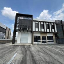 Taman Industri Jaya, 1.5 Storey Semi D Factory for Sale