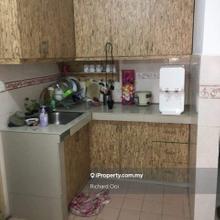 Well Maintained Kitchen Flora Damansara Apartment Damansara Perdana