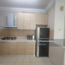 Renovated facing nice view house near by Empire Subang 