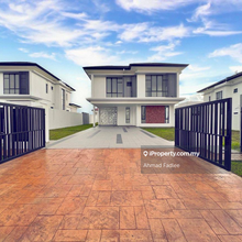 Huge Land Area 2 Storey Bungalow Verdale Setia Alam Sari Bangi