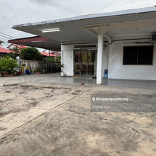 Single Storey Terrace Corner Lot Muar For Sale