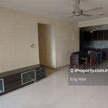 Suriamas Condominium Well Maintained Special 3 Parking Unit for Sale