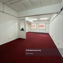 Shop-Office Cheras Business Centre At Cheras For Rent!