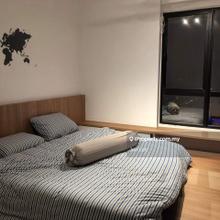 Beautiful unit fully furnished with ID (Rare unit)