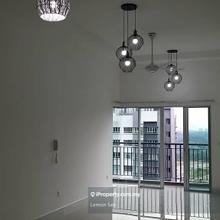 Freehold Savanna Executive For Sale 1017sqft