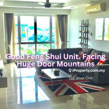 Good Feng Shui. Facing Huge Door Mountains View.